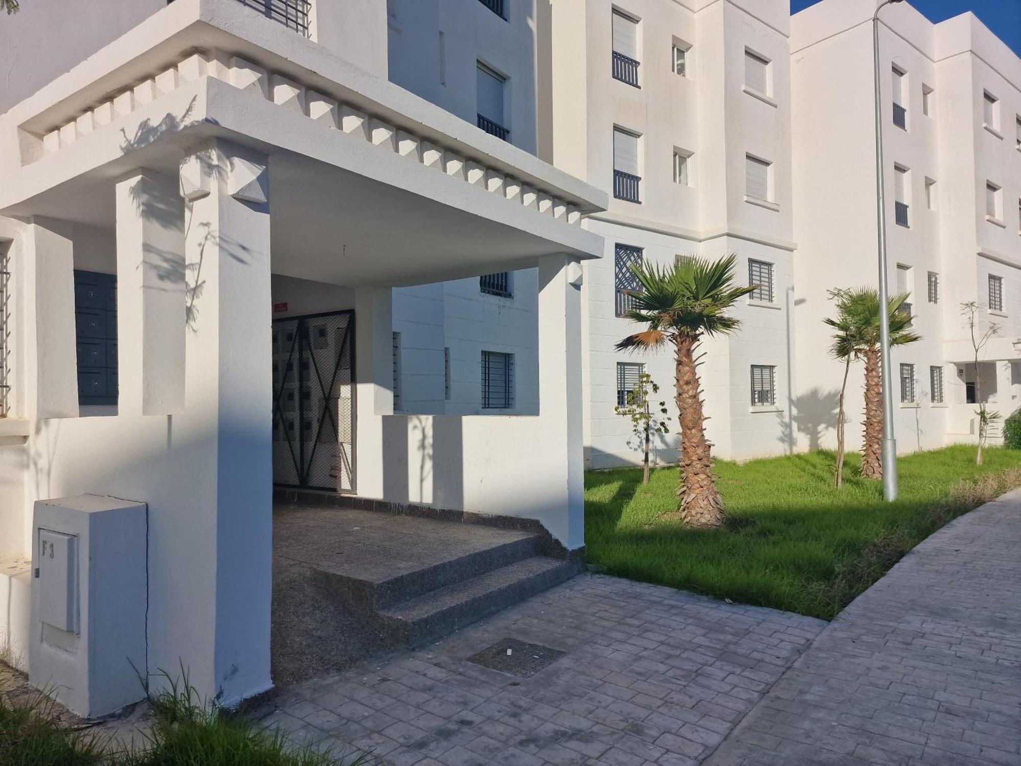 Cosy Apartment Near Beach & Airport Tangier Exterior photo